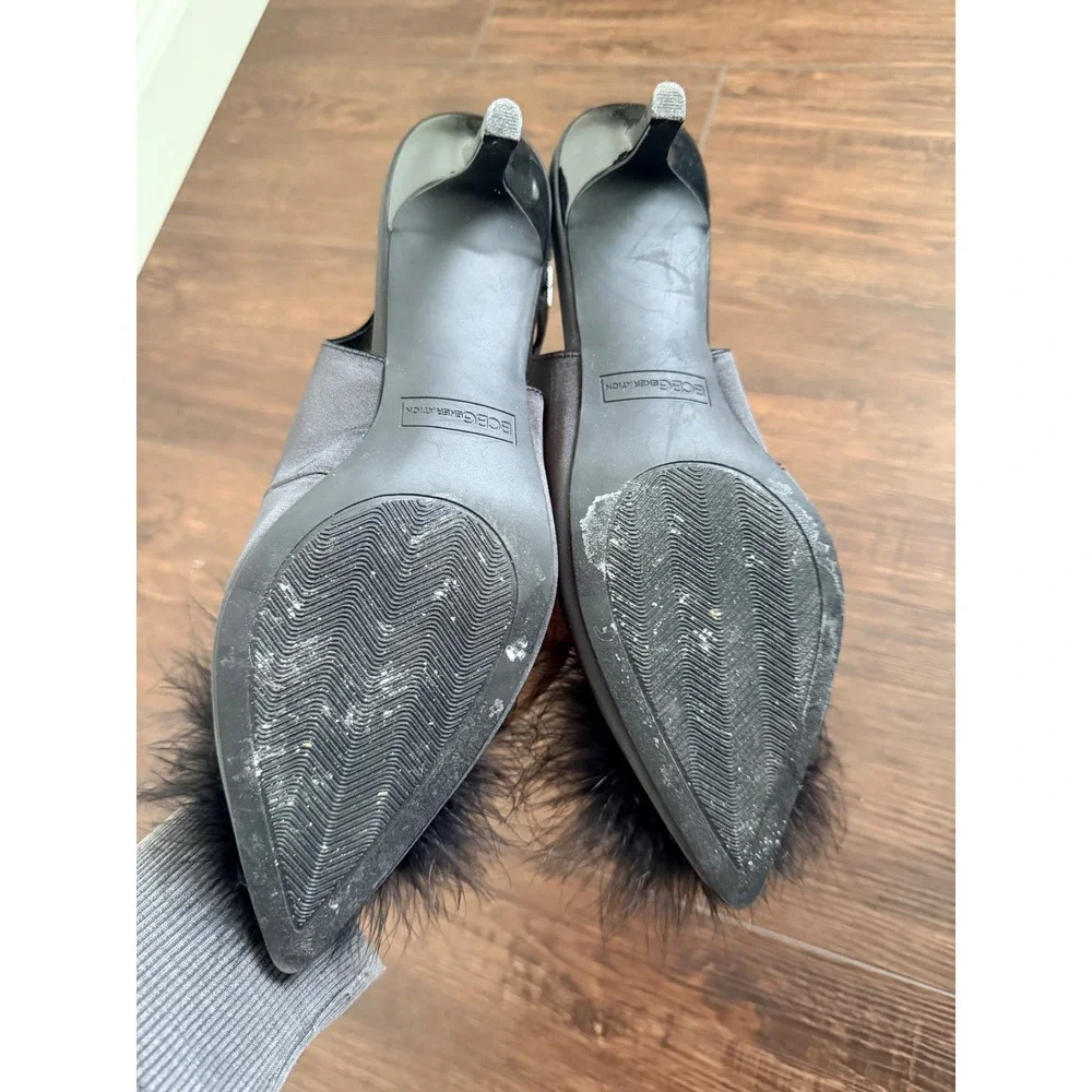 BCBGeneration Daxee Black Satin Feather Pom Pom Slingback Kitten Heels Pumps 8M